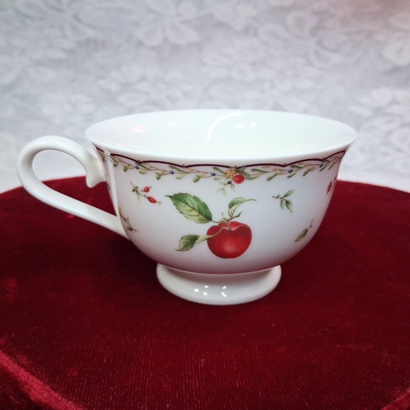 Vintage Greenwich Polo Club Teacup And Saucer Set 1999 Fruits Pattern Rare Japan - Picture 12 of 17